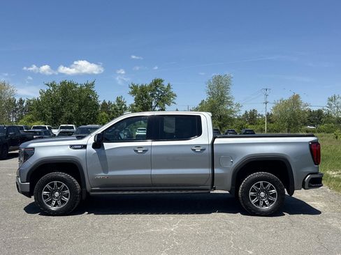 Used 2024 GMC Sierra 1500 AT4 w/ AT4 Premium Package AWD/4WD image 2