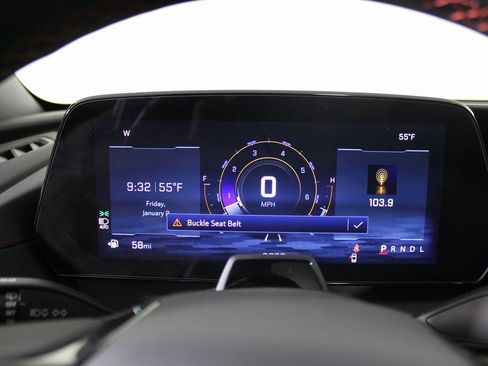 Used 2025 Chevrolet Traverse RS image 19