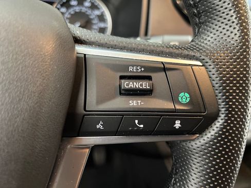 Used 2024 Mitsubishi Outlander SE AWD/4WD image 53