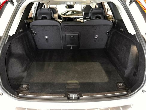 Used 2023 Volvo XC60 B5 Core image 26