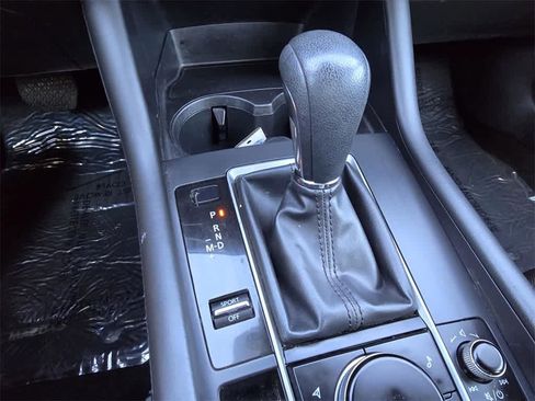 Used 2021 MAZDA MAZDA3 s image 16