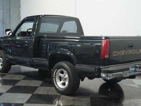 Used 1988 Chevrolet Silverado 1500 2WD Regular Cab image 7