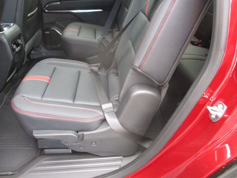 New 2026 Chevrolet Traverse RS w/ LPO, Floor Liner Package image 12