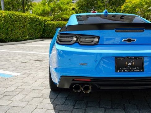 Used 2022 Chevrolet Camaro SS RWD image 24