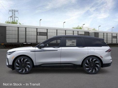 New 2025 Lincoln Nautilus Reserve w/ Jet Appearance Package image 3