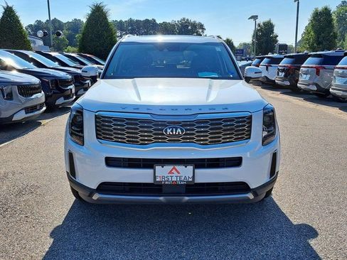 Used 2020 Kia Telluride EX FWD image 3