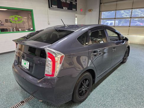 Used 2012 Toyota Prius Four FWD image 6