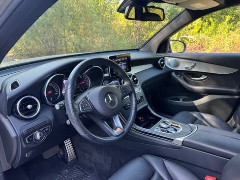 Used 2019 Mercedes-Benz GLC 300 4MATIC image 9