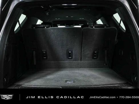 Used 2025 Chevrolet Tahoe LT RWD image 25