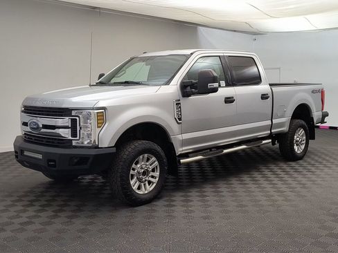 Used 2018 Ford F250 XLT image 1