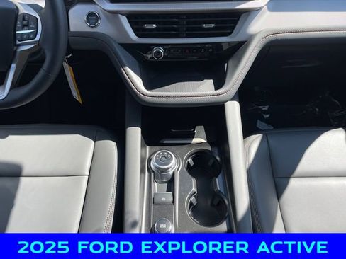 New 2025 Ford Explorer Active w/ Active Comfort Package image 11