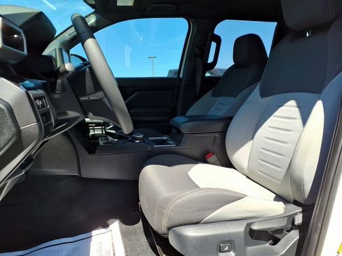Certified 2025 Toyota Tacoma TRD Sport AWD/4WD image 16