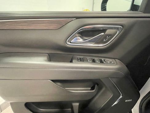 Used 2023 Chevrolet Tahoe Z71 w/ Luxury Package image 19