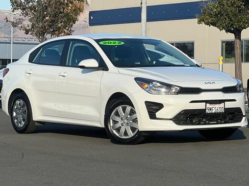 Used 2022 Kia Rio S FWD image 2