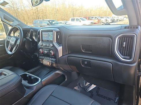Used 2021 GMC Sierra 2500 SLT w/ SLT Preferred Package image 30