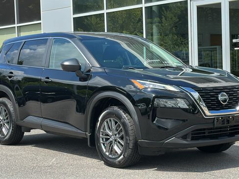 Used 2021 Nissan Rogue S AWD/4WD image 2