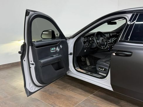 Used 2022 Rolls-Royce Ghost AWD/4WD image 32