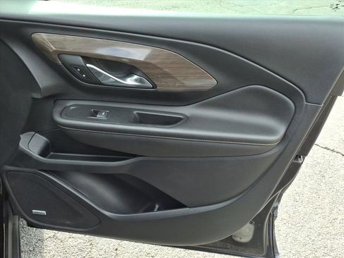 Used 2022 GMC Terrain Denali image 13