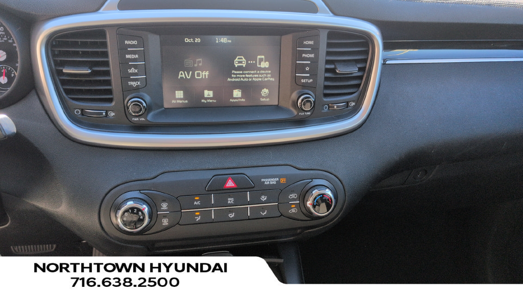 Used 2020 Kia Sorento LX FWD image 11