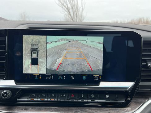 Used 2023 Chevrolet Silverado 1500 LTZ w/ Z71 Off-Road Package image 28