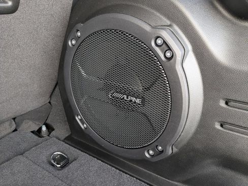 Used 2025 Jeep Wrangler Unlimited Sport AWD/4WD image 3