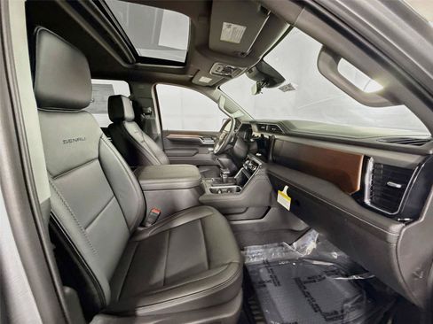 New 2026 GMC Sierra 1500 Denali w/ Denali Reserve Package AWD/4WD image 23