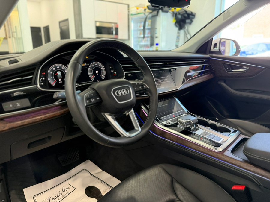 Used 2023 Audi Q8 Premium Plus w/ Premium Plus Package AWD/4WD image 9
