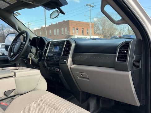 Used 2020 Ford F350 XL w/ Power Equipment Group image 20
