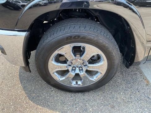 Used 2025 RAM 1500 Big Horn AWD/4WD image 13