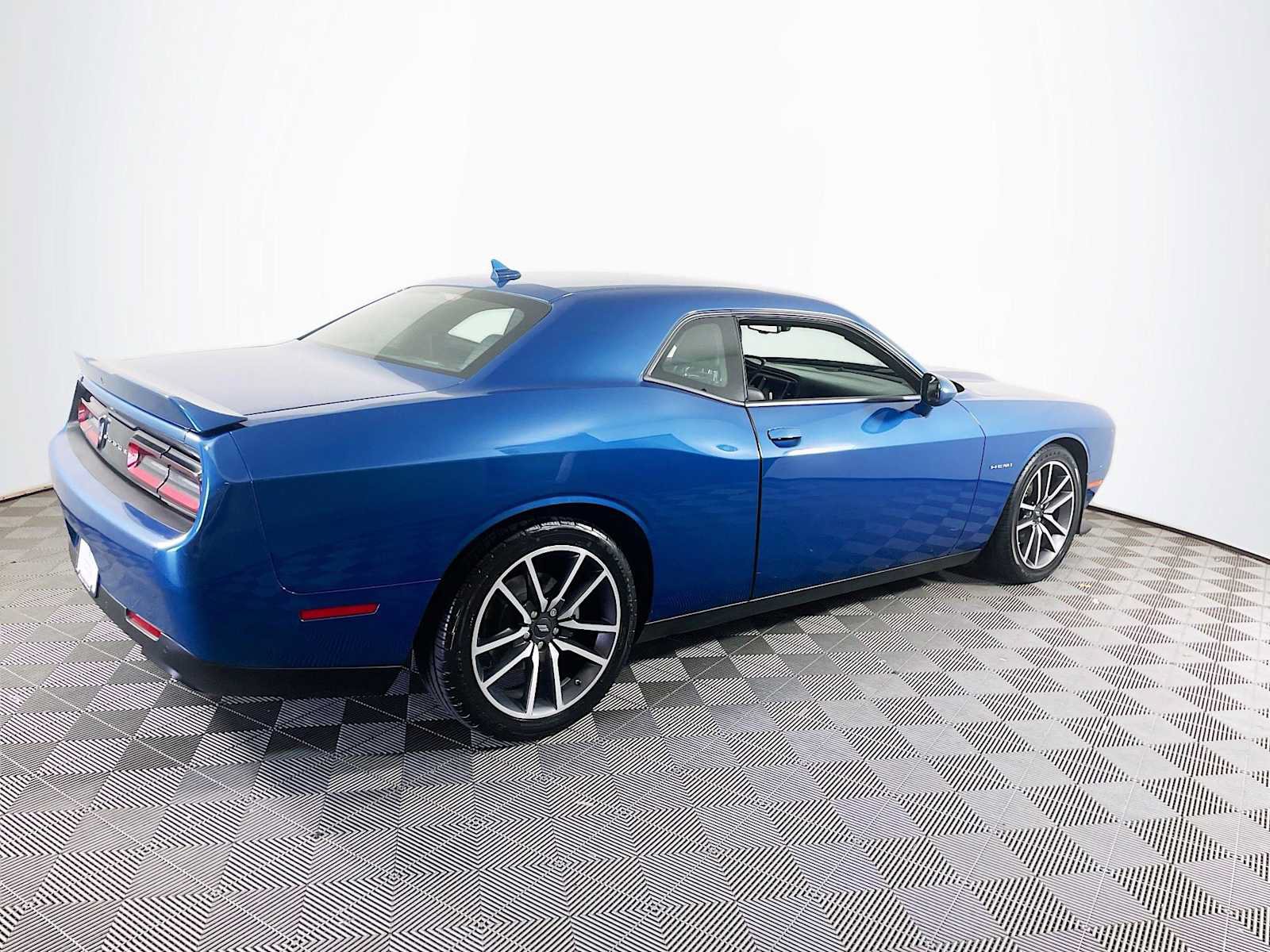 Used 2022 Dodge Challenger R/T w/ Plus Package RWD image 4