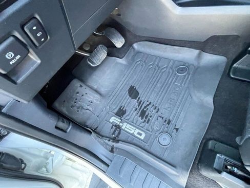 Used 2021 Ford F150 Lariat image 30