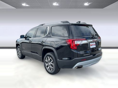 Certified 2023 GMC Acadia SLE w/ Driver Convenience Package image 3