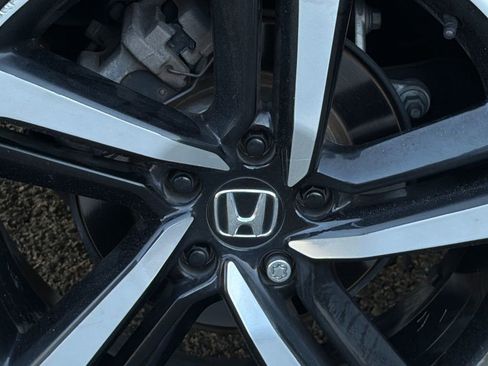 Used 2019 Honda Accord Sport image 3