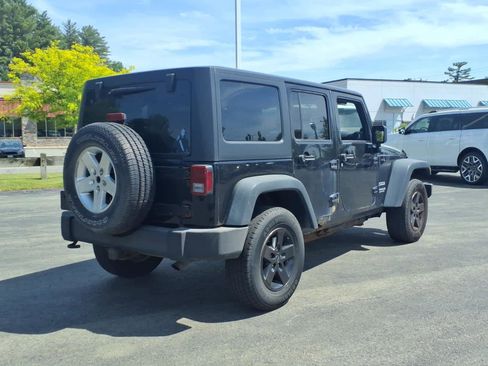 Used 2013 Jeep Wrangler Unlimited Sport AWD/4WD image 5