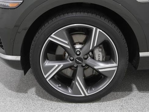 Certified 2025 Genesis GV80 3.5T Prestige AWD/4WD image 22