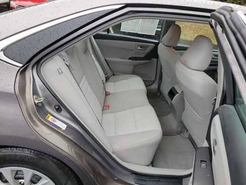 Used 2017 Toyota Camry LE image 16