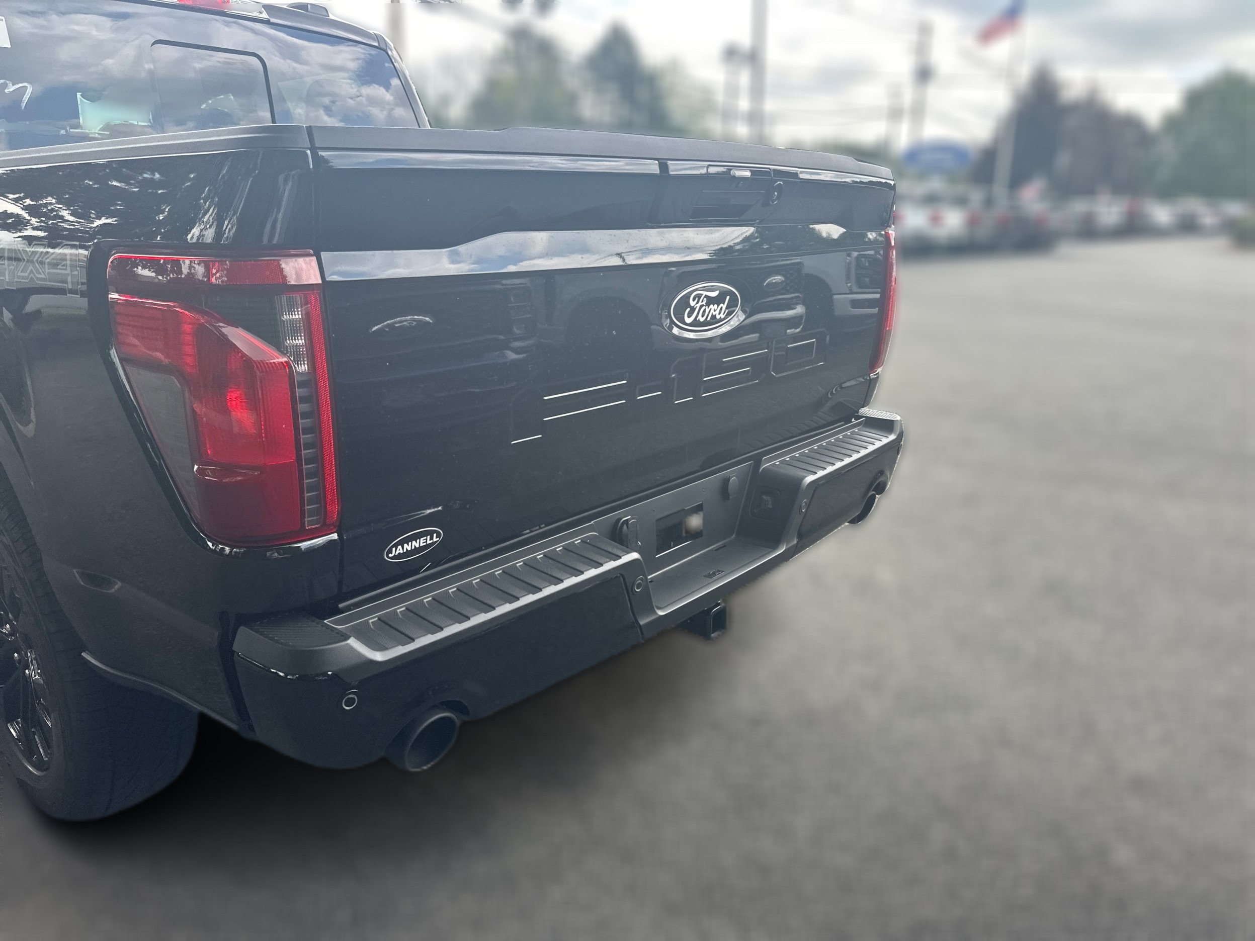 New 2026 Ford F150 XLT w/ Equipment Group 302A MID AWD/4WD image 23