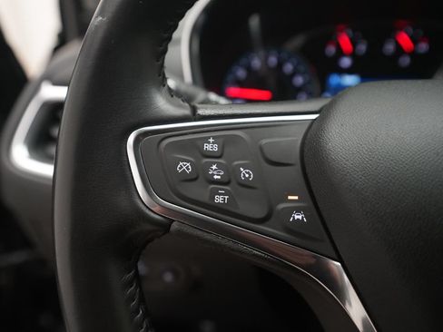 Used 2020 Chevrolet Equinox LT w/ Driver Convenience Package FWD image 18
