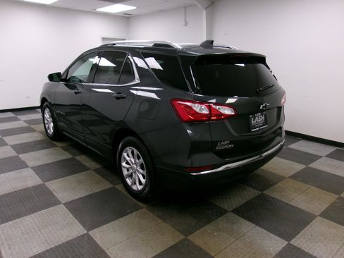 Used 2020 Chevrolet Equinox LT image 2
