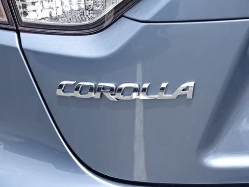 Used 2026 Toyota Corolla LE FWD image 10