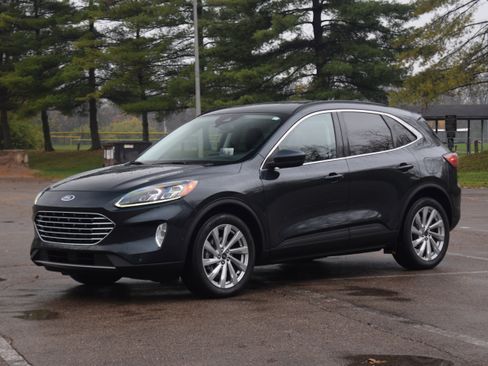 Used 2022 Ford Escape Titanium w/ Titanium Elite Package image 22