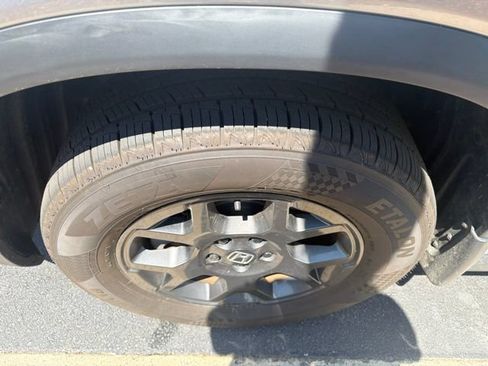 Used 2023 Honda Pilot TrailSport image 6