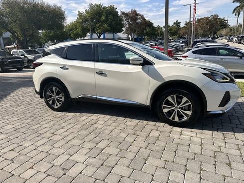 Used 2022 Nissan Murano SV FWD image 15