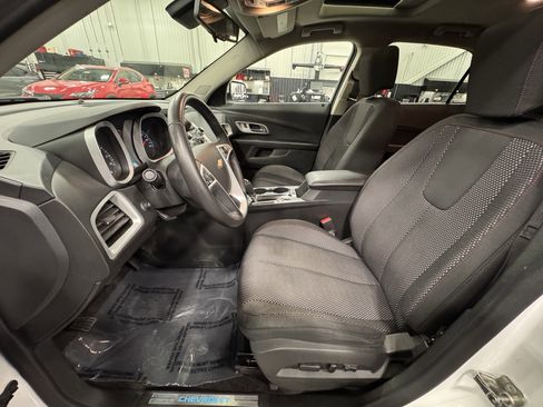 Used 2016 Chevrolet Equinox LT image 17