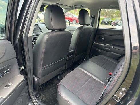 Used 2023 Mitsubishi Outlander Sport SE AWD/4WD image 12