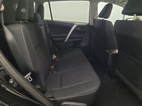 Used 2018 Toyota RAV4 XLE AWD/4WD image 19