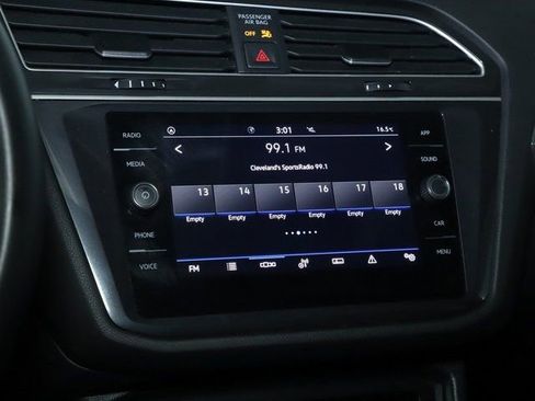 Used 2024 Volkswagen Tiguan SE FWD image 27
