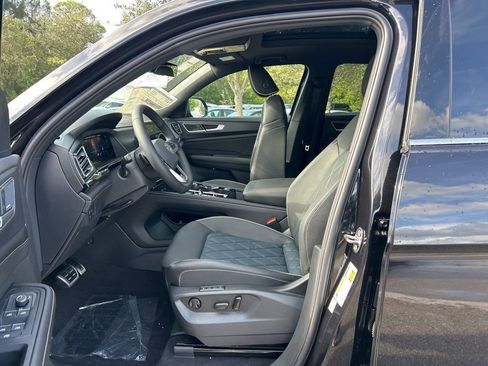New 2026 Volkswagen Atlas Cross Sport SEL Premium R-Line AWD/4WD image 15
