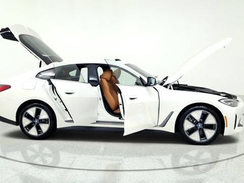Used 2023 BMW i4 eDrive35 w/ Premium Package RWD image 20