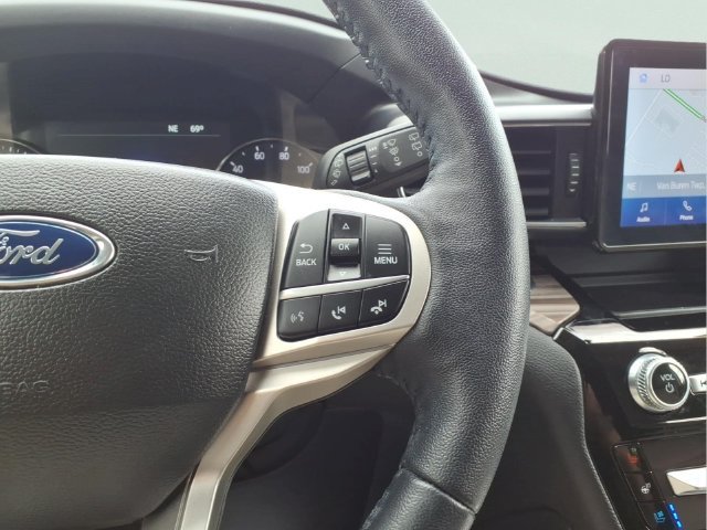 Used 2022 Ford Explorer Limited w/ Equipment Group 301A AWD/4WD image 16